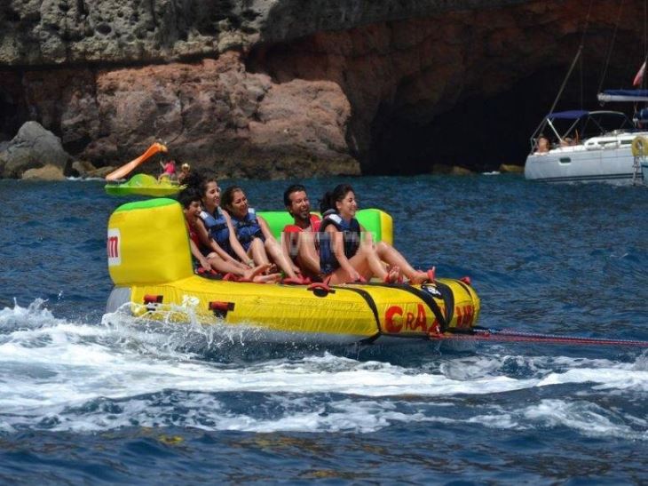 Crazy Water Towable chang